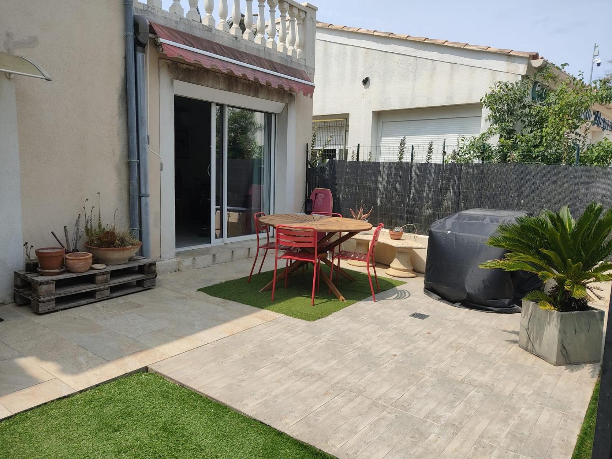 Maison En Centre Ville Au Calme ลาซิโอตาต์ ภายนอก รูปภาพ